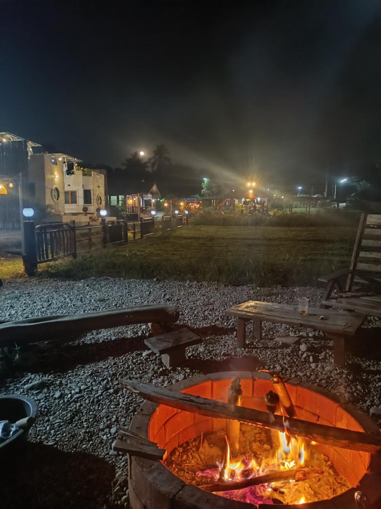 ม่วนใจ๋ปันสุข โฮมสเตย์แอนคาเฟ่ Muanjai Punsuk Homestay And Cafe Chom Thong Ngoại thất bức ảnh