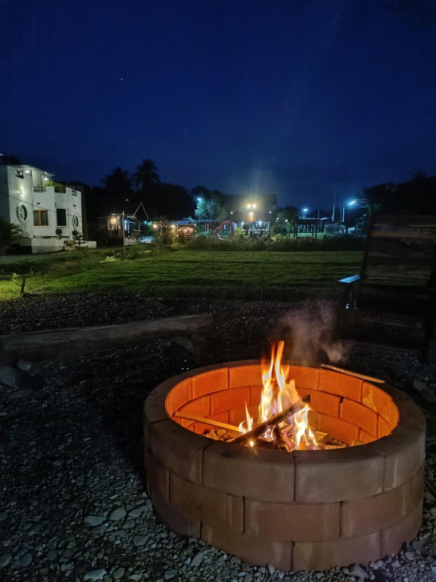 ม่วนใจ๋ปันสุข โฮมสเตย์แอนคาเฟ่ Muanjai Punsuk Homestay And Cafe Chom Thong Ngoại thất bức ảnh