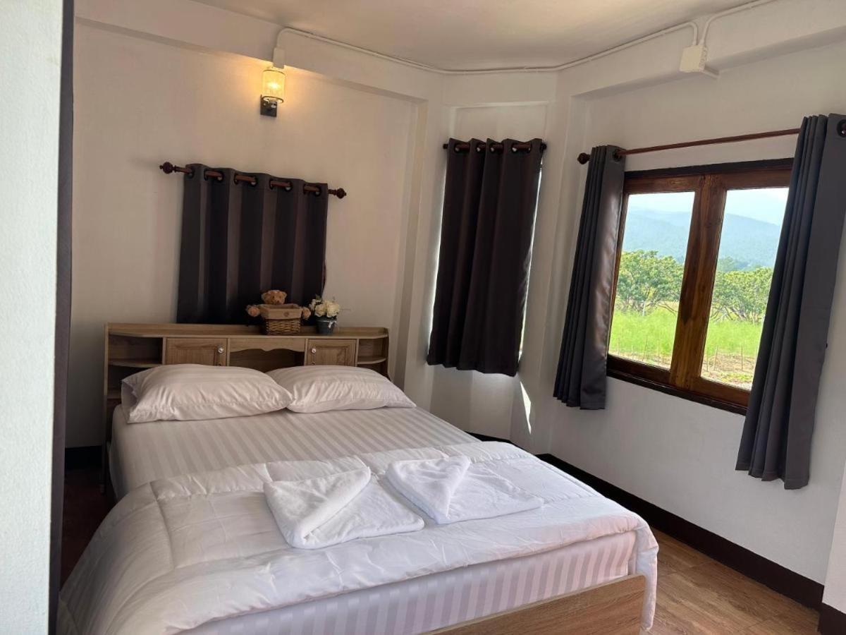 ม่วนใจ๋ปันสุข โฮมสเตย์แอนคาเฟ่ Muanjai Punsuk Homestay And Cafe Chom Thong Ngoại thất bức ảnh
