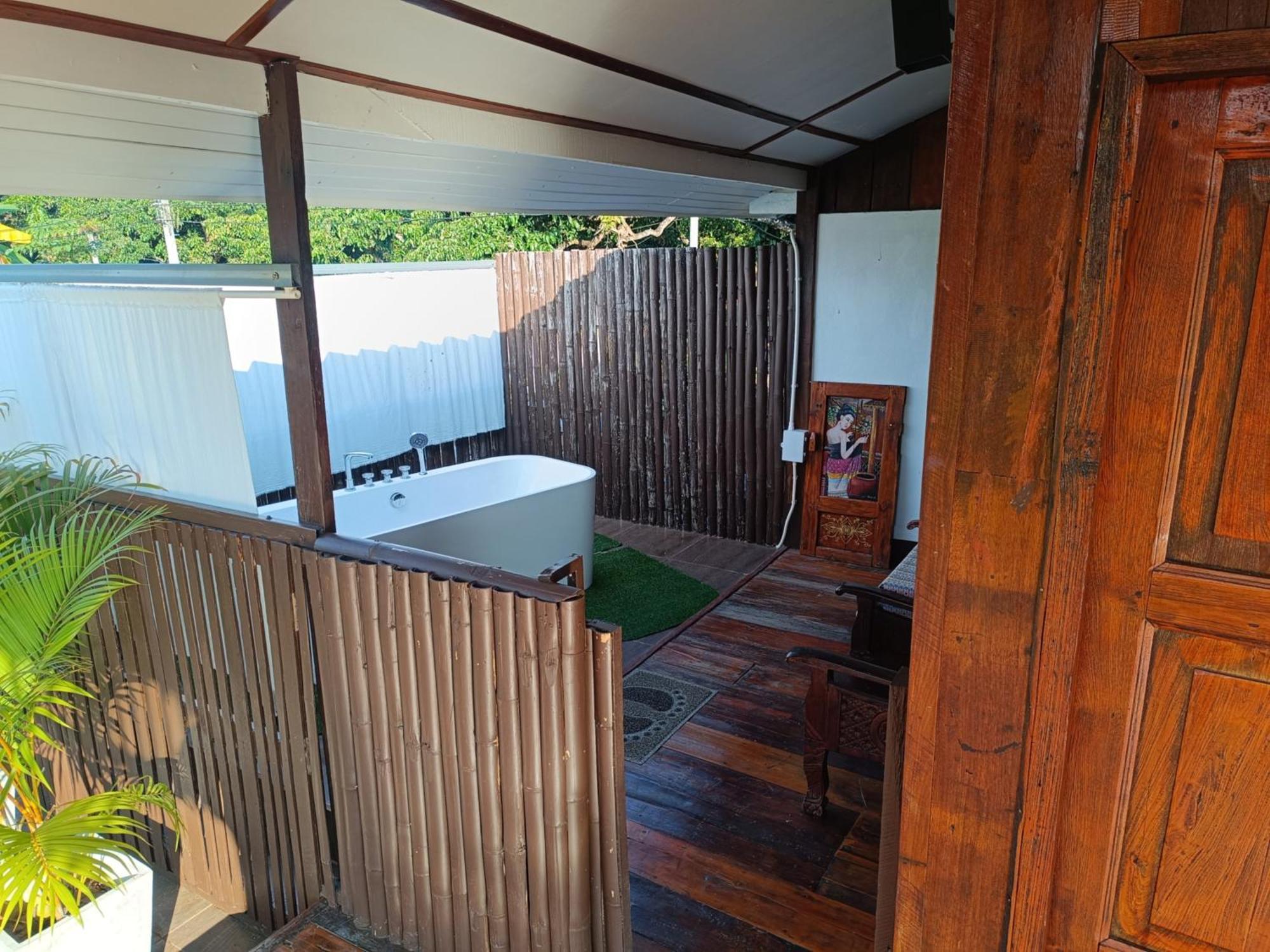 ม่วนใจ๋ปันสุข โฮมสเตย์แอนคาเฟ่ Muanjai Punsuk Homestay And Cafe Chom Thong Ngoại thất bức ảnh